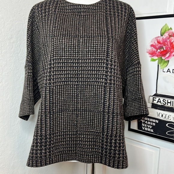 Akris Punto Black & Brown Herringbone Oversized Short Sleeve Sweater Size 10US - Picture 4 of 7